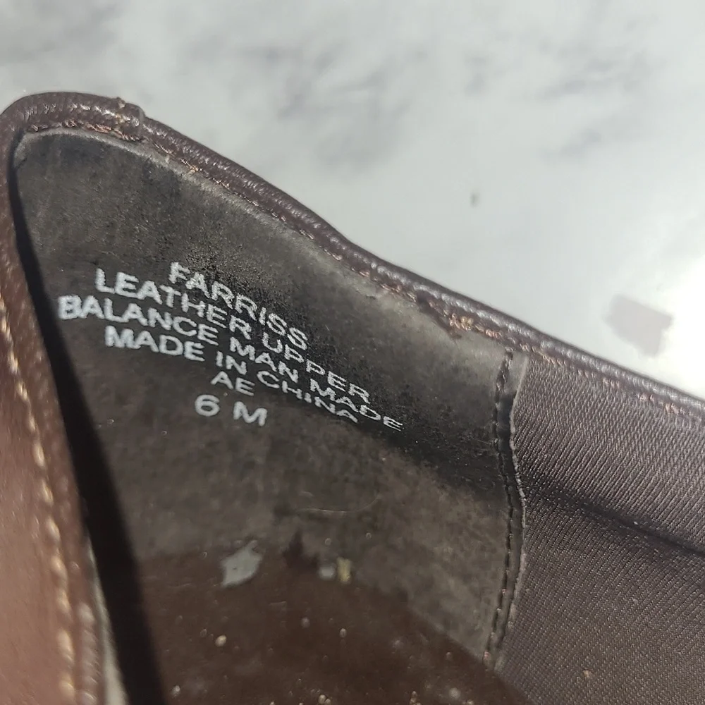 Easy Spirit Brown Leather Loafers Flats Comfort Cushioned Sole Size 8.5